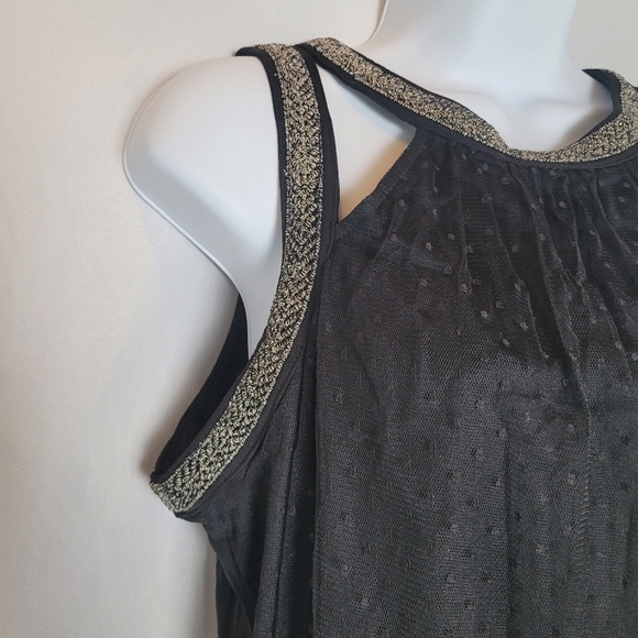NWT Maurices Black Sleeveless Sheer Overlay Cutout Top Women's Size Medium - Picture 4 of 13